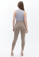 Curvy Pantolon ve Crop Ceket Kombini