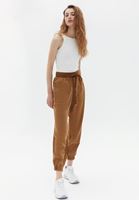Orta Bel Pantolon ve Crop Atlet Kombini