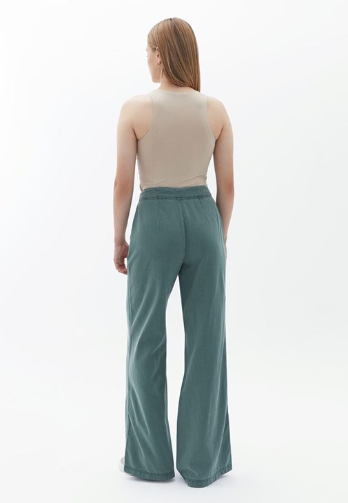 Tencel Bol Paça Pantolon ve Atlet Kombini