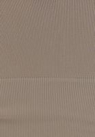 Triko Hırka ve Denim Pantolon Kombini