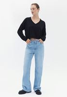 Crop Kazak ve Bol Paça Pantolon Kombini