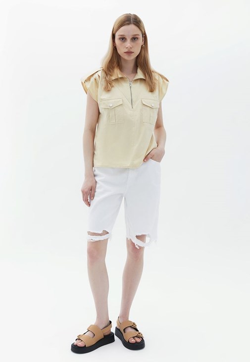 Fermuarlı Bluz ve Bol Paça Pantolon Kombini