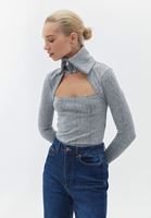 Bayan Gri Cut-Out Detaylı Tişört