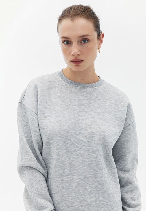 Sweatshirt ve Yumuşak Dokulu Jogger Kombini