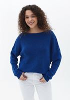 Kazak ve Mom-Fit Pantolon Kombini