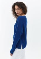 Kazak ve Mom-Fit Pantolon Kombini