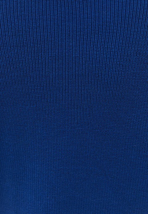 Kazak ve Mom-Fit Pantolon Kombini