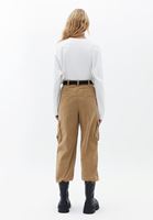 Kemerli Tencel Pantolon ve Tişört Kombini