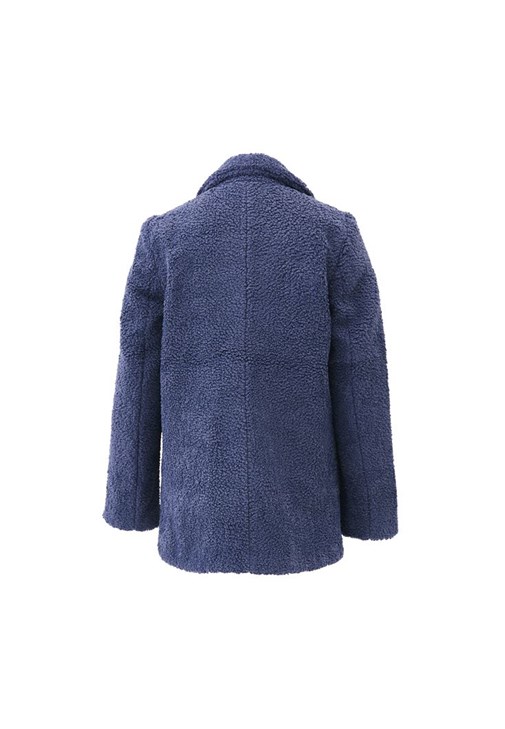 Oversize Ceket ve Fermuarlı Tişört Kombini