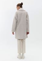 Oversize Düğmeli Kaban ve Straight-Fit Pantolon Kombini