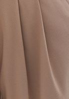 Wide-Leg Pantolon ve Uzun Kollu Tişört Kombini