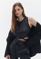 Bayan Siyah Bağlama Detaylı Crop Atlet