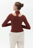 Bayan Kiremit Cut-Out Detaylı Bluz