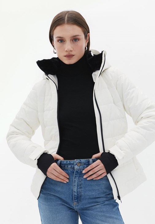 Krem Kapüşonlu Şişme Mont