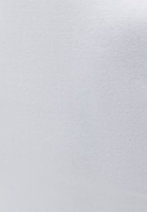 Pamuklu Crop Tişört ve Denim Şort Kombini