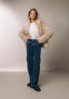 Bel Detaylı Pantolon ve Crop Top Kombini