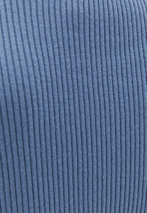 Balıkçı Yaka Kazak ve Pantolon Kombini