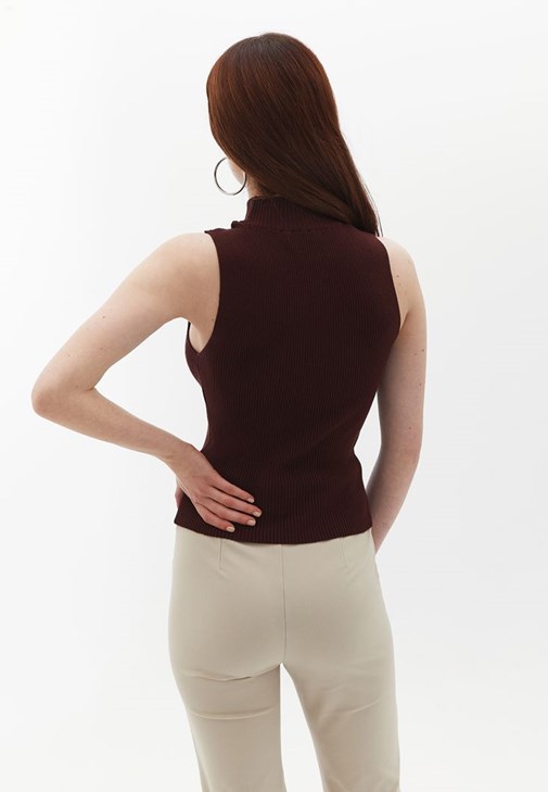 Triko Atlet ve Flare Paça Pantolon Kombini