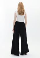 Bayan Siyah Yırtmaç Detaylı Wide-Leg Pantolon
