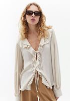 Bayan Bej Fırfır Detaylı Bluz