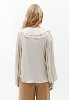 Bayan Bej Fırfır Detaylı Bluz