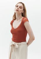 Bayan Turuncu Dantel Detaylı V Yaka Bluz