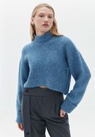 Crop Kazak ve Wide-Leg Pantolon Kombini