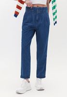 Baggy-Fit Pantolon ve Kazak Kombini