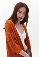 Ajurlu Hırka ve Wide-Leg Pantolon Kombini 