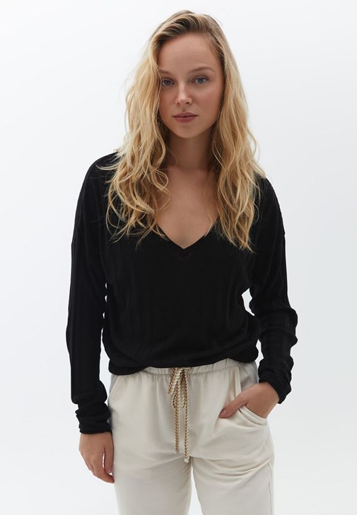 Kazak ve Triko Hırka Kombini