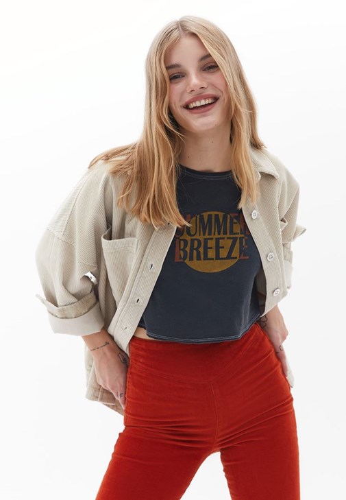 Kadife Gömlek ve Yüksek Bel Pantolon Kombini