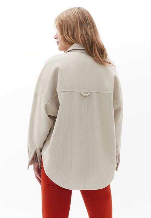 Kadife Gömlek ve Yüksek Bel Pantolon Kombini