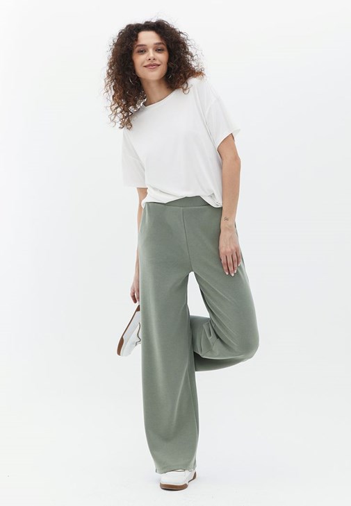 Yeşil Yumuşak Dokulu Straight Pantolon ( MODAL )