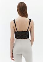 Dantelli Bralet ve Blazer Ceket Kombini