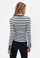 Bayan Çok Renkli Çizgili Uzun Kollu Tişört