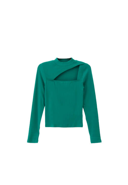 Yaka Detaylı Tiişört ve Pantolon Kombini