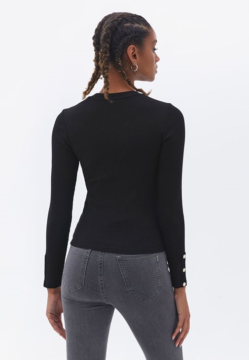 Tişört ve Skinny-Fit Pantolon Kombini