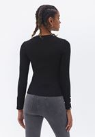 Tişört ve Skinny-Fit Pantolon Kombini
