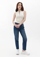 Fermuarlı Atlet ve Slim-Fit Pantolon Kombini