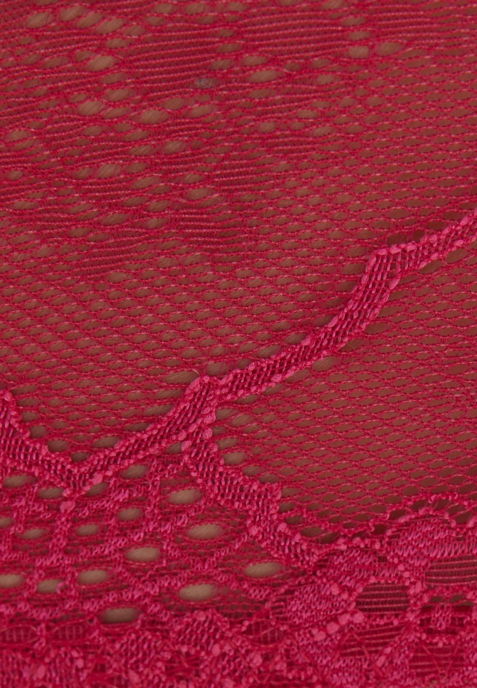 Pembe Yaka Detaylı Dantel Bralet