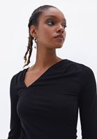 Bayan Siyah Asimetrik Yaka Bluz ( MODAL )