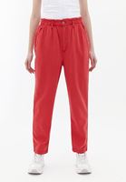 Baggy-Fit Pantolon ve Crop Ceket Kombini