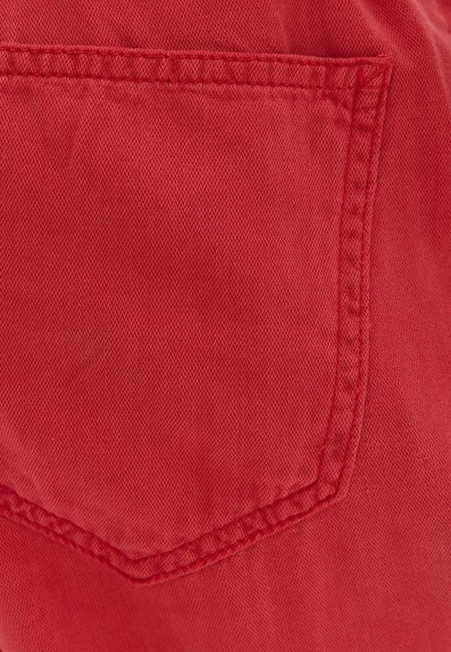 Baggy-Fit Pantolon ve Crop Ceket Kombini