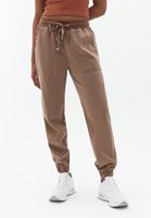 Pantolon ve Halter Yaka Atlet Kombini