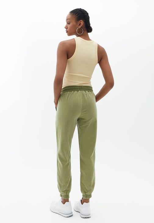 Dikişsiz Top ve Tencel Pantolon Kombini