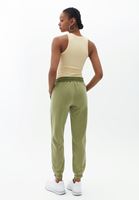 Dikişsiz Top ve Tencel Pantolon Kombini