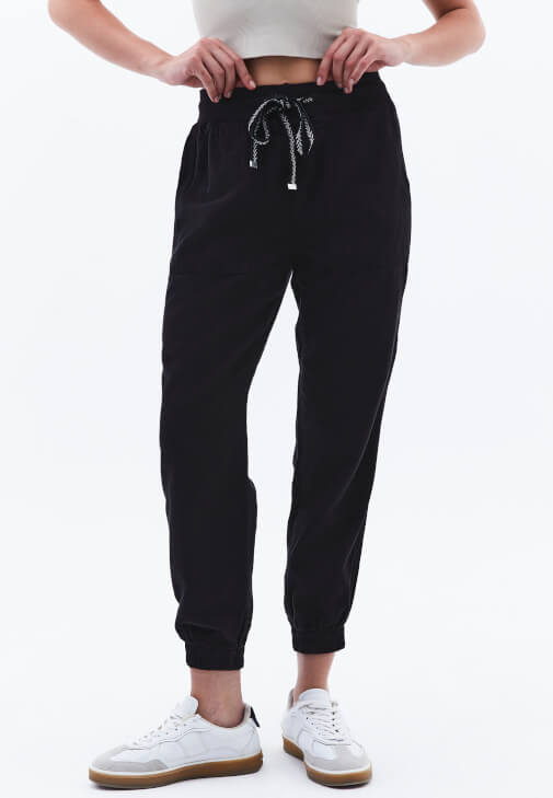 Pantolon ve Atlet Kombini