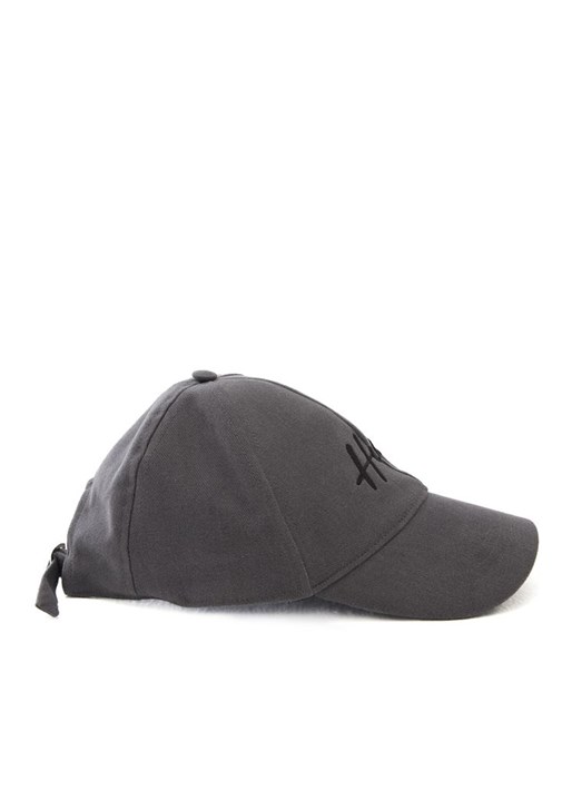 Modal Tişört ve Denim Şort Kombini