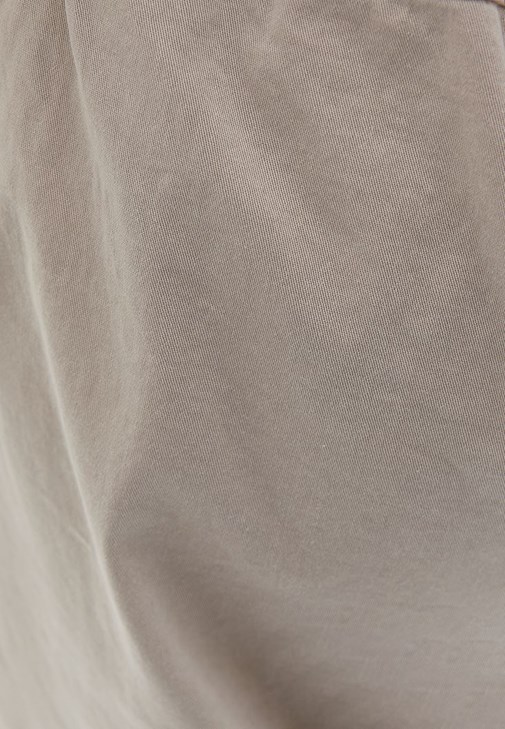 Carrot-Fit Pantolon ve Atlet Kombini