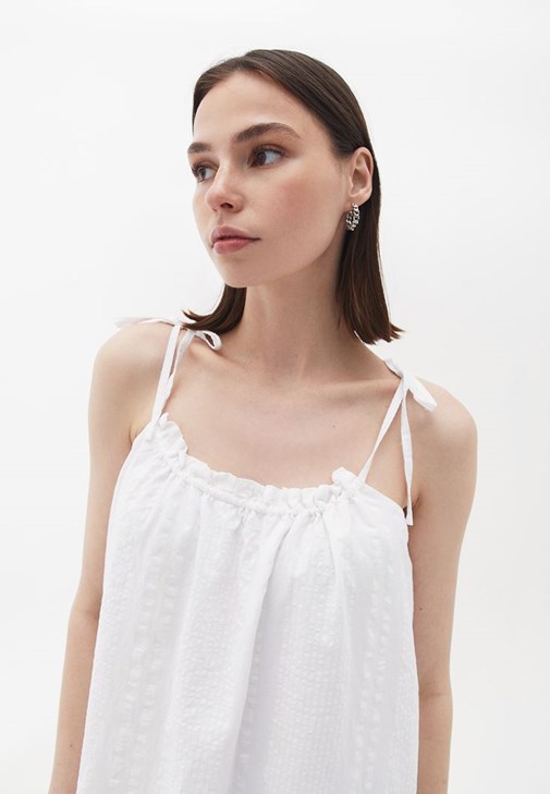 Uzun Elbise ve Makrome Terlik Kombini